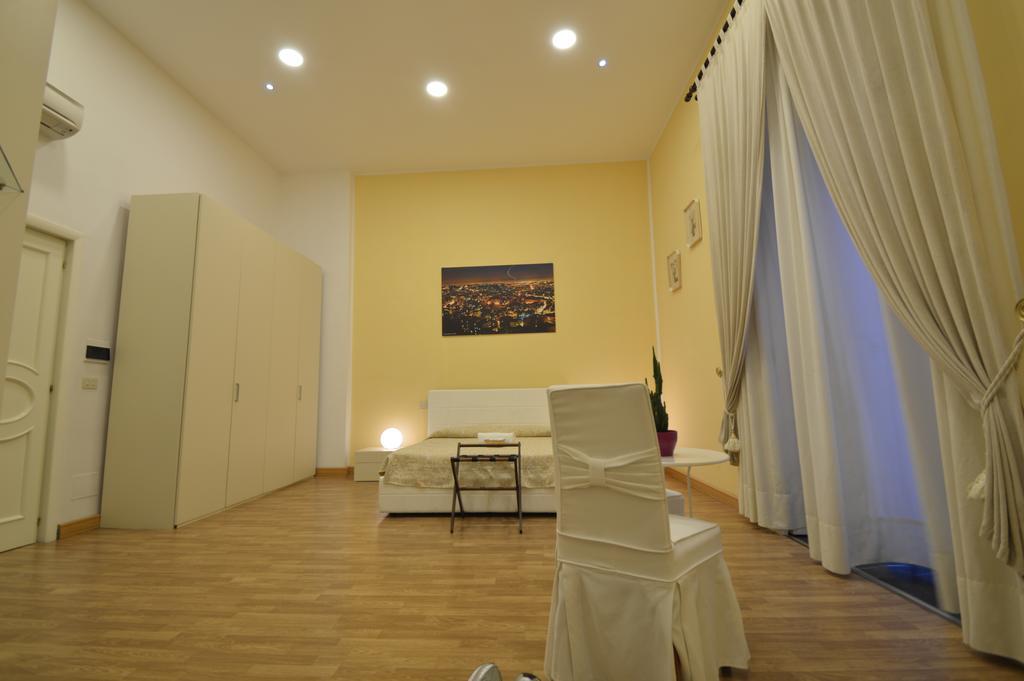 B&B Palazzo Ruffo Di Bagnara Napoli Oda fotoğraf