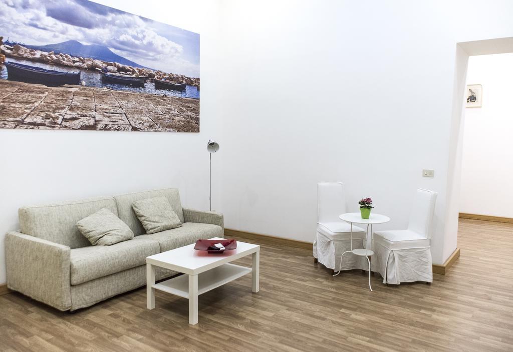 B&B Palazzo Ruffo Di Bagnara Napoli Oda fotoğraf
